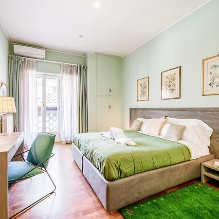 Guesthost - Elegant Ponte Vecchio Appartement Florence