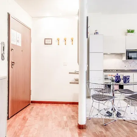 Guesthost - Elegant Ponte Vecchio Apartman Firenze