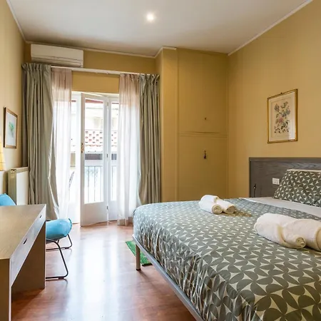 Guesthost - Ponte Vecchio Elegant Dream Appartement *