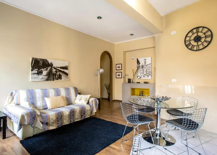 Guesthost - Ponte Vecchio Elegant Dream Apartment Florence