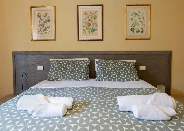 Apartment Guesthost - Ponte Vecchio Elegant Dream Florence