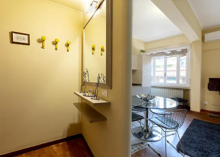 Apartment Guesthost - Ponte Vecchio Elegant Dream Florence