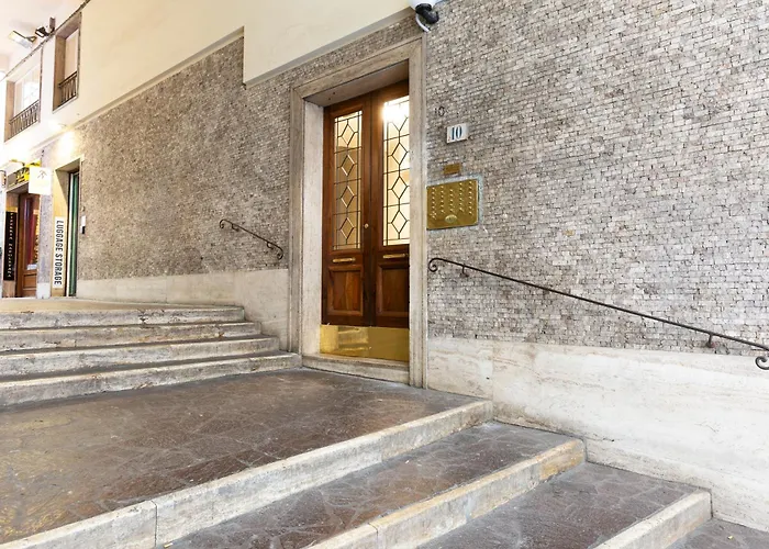 Apartment Guesthost - Ponte Vecchio Elegant Dream